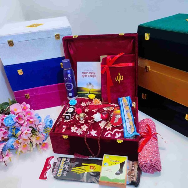 Large size islamic luxury makhmal quran sharif gift package - Image 3