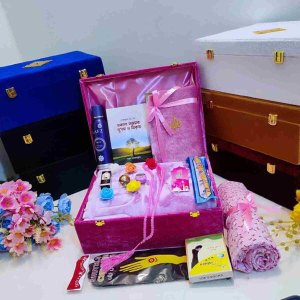 Large size islamic luxury makhmal quran sharif gift package - Image 4